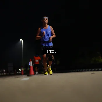 Runner Photo 7350640
