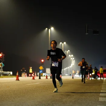 Runner Photo 7350645