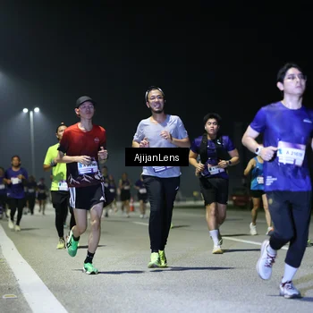 Runner Photo 7350669