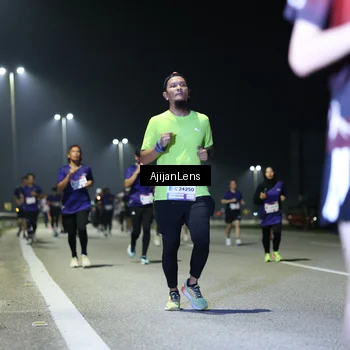 Runner Photo 7350672