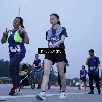 Runner Photo 7350689