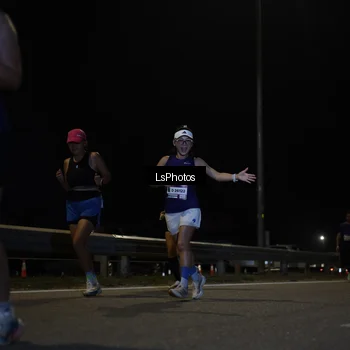 Runner Photo 7350690