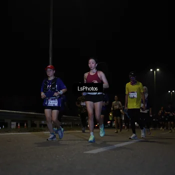 Runner Photo 7350696