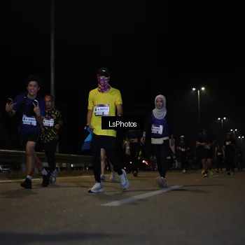 Runner Photo 7350726