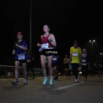 Runner Photo 7350737
