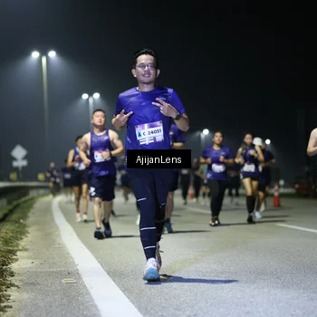 Runner Photo 7350744