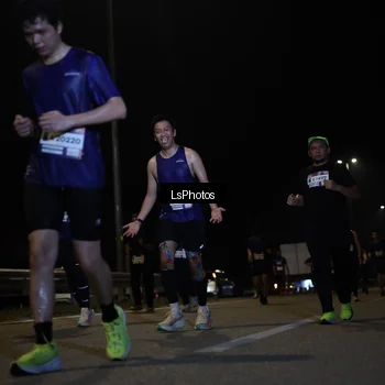 Runner Photo 7350755