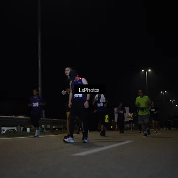 Runner Photo 7350796