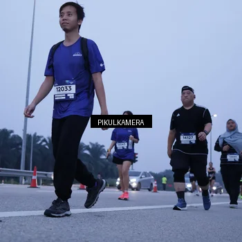 Runner Photo 7350798