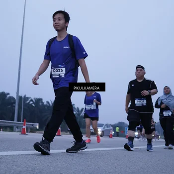 Runner Photo 7350802