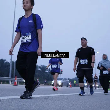 Runner Photo 7350805