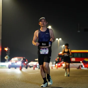 Runner Photo 7350811