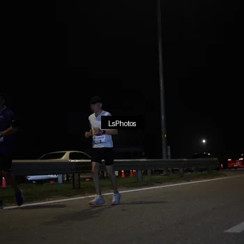 Runner Photo 7350813