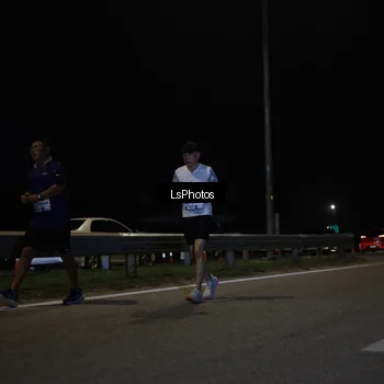 Runner Photo 7350831