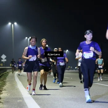 Runner Photo 7350845