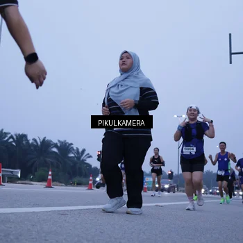 Runner Photo 7350854