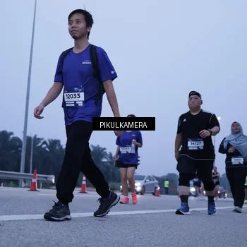 Runner Photo 7350857
