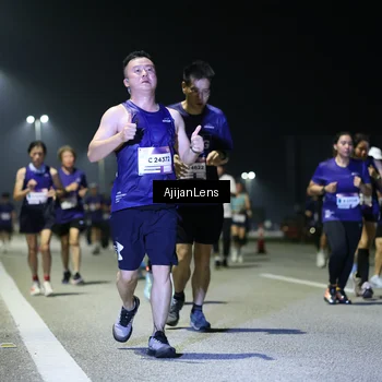 Runner Photo 7350861