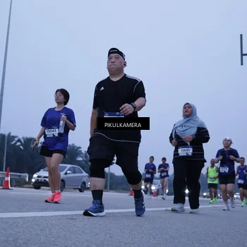 Runner Photo 7350868