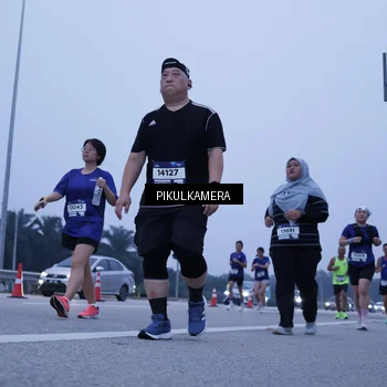 Runner Photo 7350869