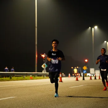 Runner Photo 7350874