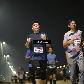 Runner Photo 7350893