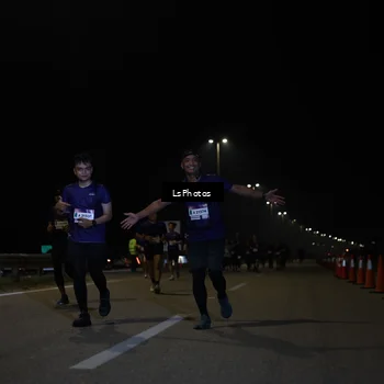Runner Photo 7350912