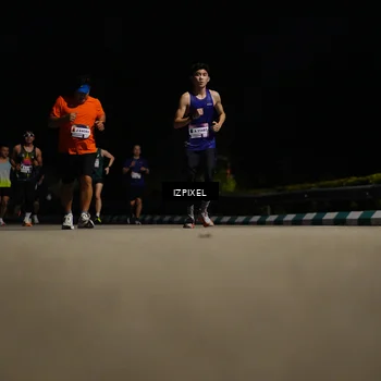 Runner Photo 7350918