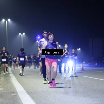 Runner Photo 7350924