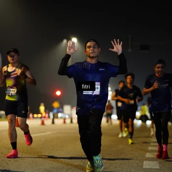 Runner Photo 7350932