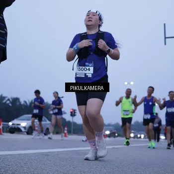 Runner Photo 7350944