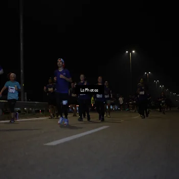 Runner Photo 7350955
