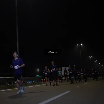 Runner Photo 7350956
