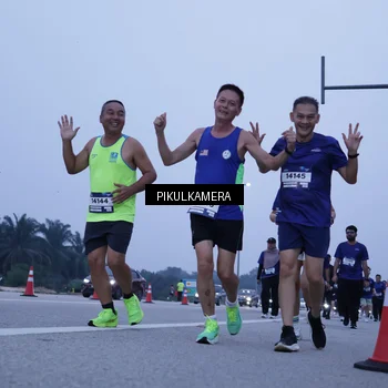 Runner Photo 7350974