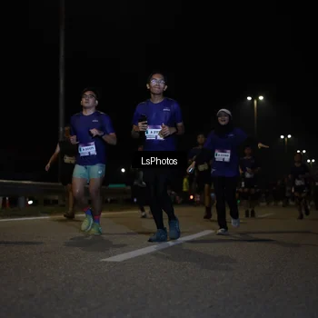 Runner Photo 7350981