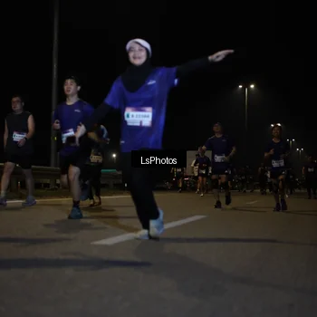 Runner Photo 7350987