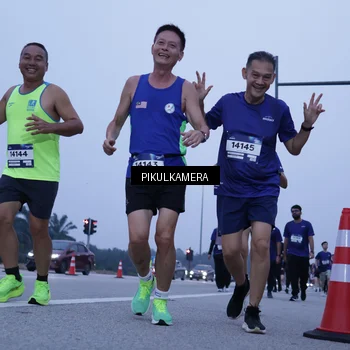 Runner Photo 7350995