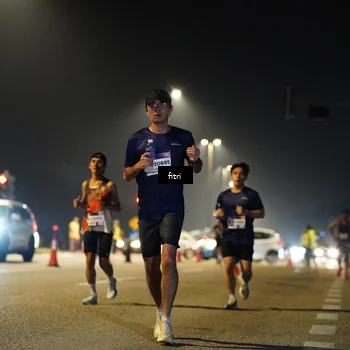 Runner Photo 7351006