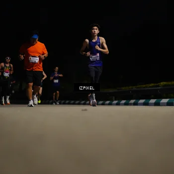 Runner Photo 7351010