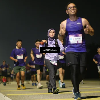 Runner Photo 7351022
