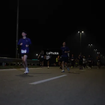 Runner Photo 7351023