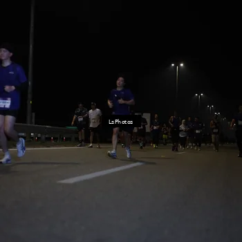 Runner Photo 7351028