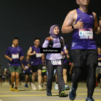 Runner Photo 7351038