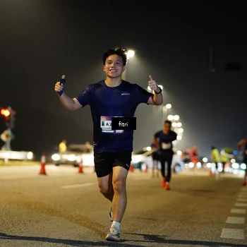 Runner Photo 7351040