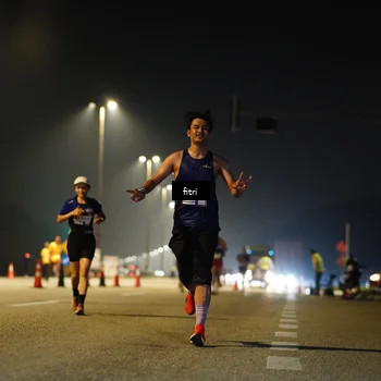 Runner Photo 7351053