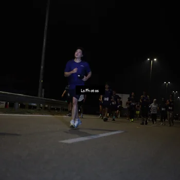 Runner Photo 7351056
