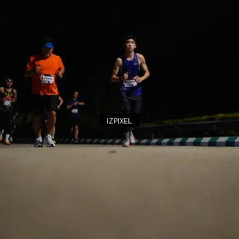 Runner Photo 7351070