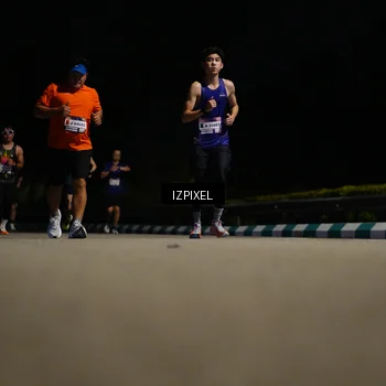 Runner Photo 7351071