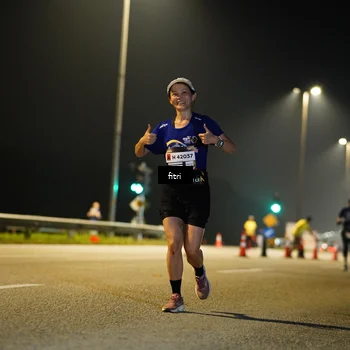 Runner Photo 7351083