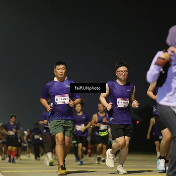 Runner Photo 7351089